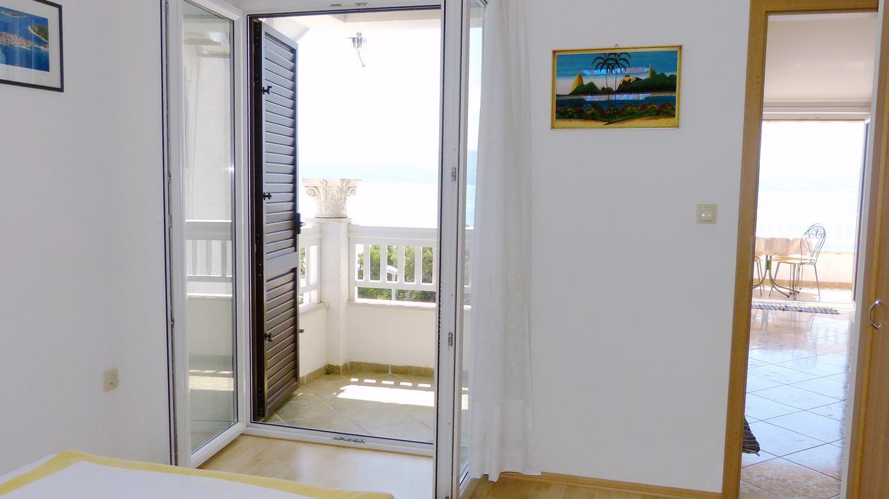 Beach Front Apartments Balica Rat โอมิช ภายนอก รูปภาพ