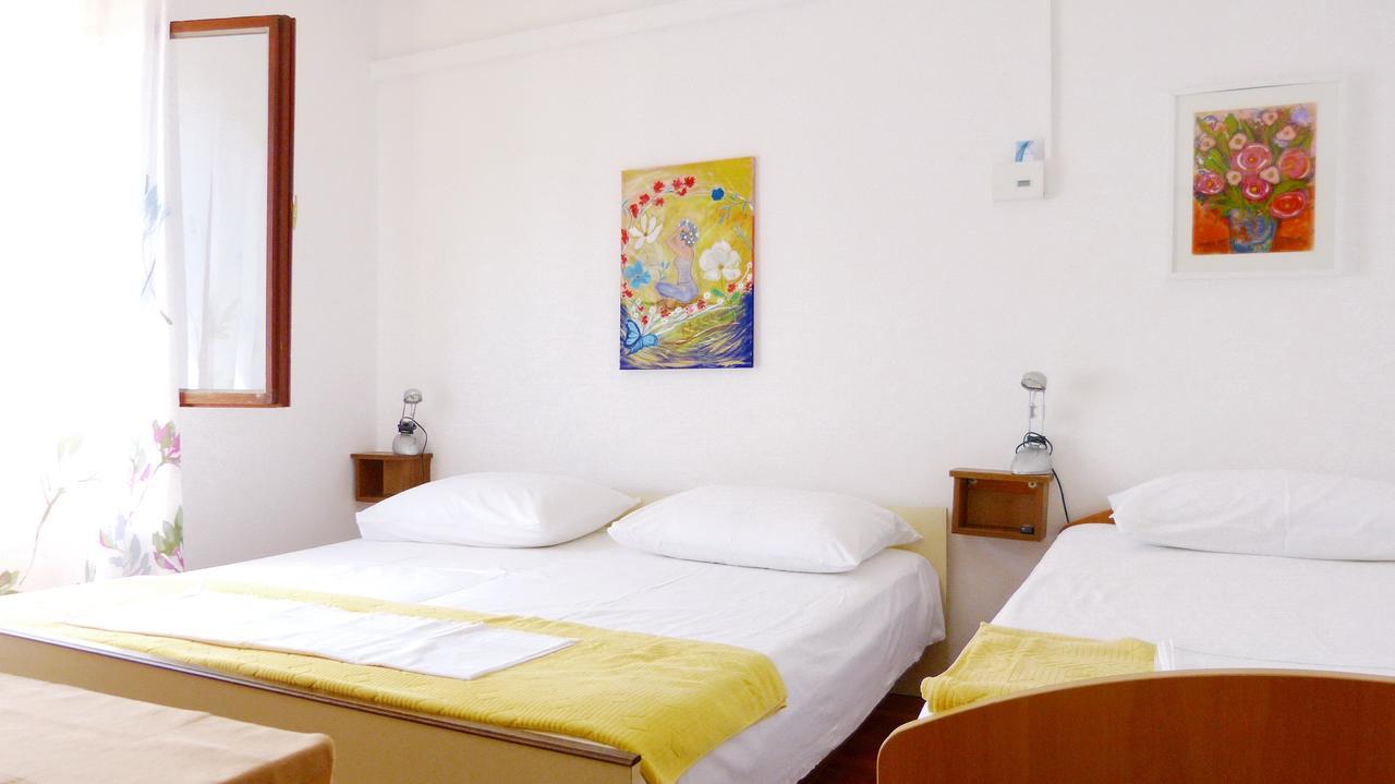Beach Front Apartments Balica Rat โอมิช ภายนอก รูปภาพ