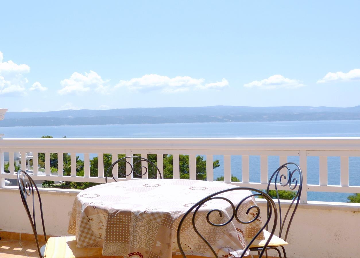 Beach Front Apartments Balica Rat โอมิช ภายนอก รูปภาพ