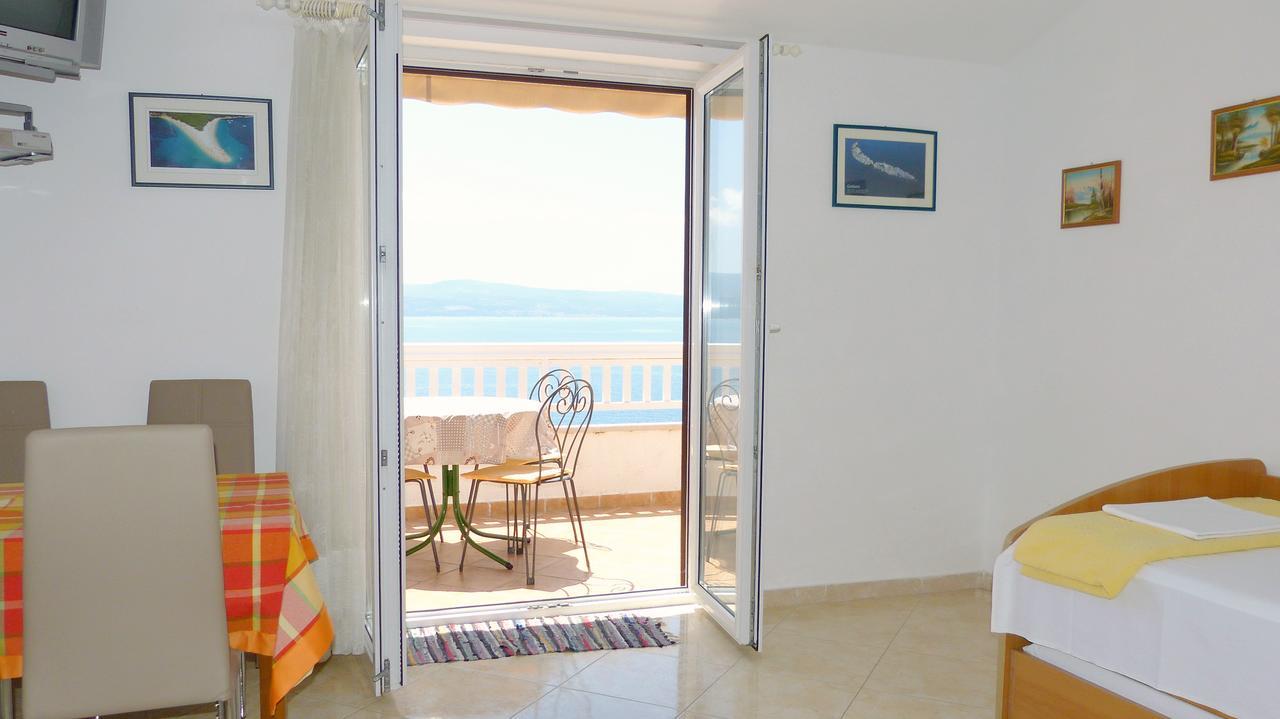 Beach Front Apartments Balica Rat โอมิช ภายนอก รูปภาพ